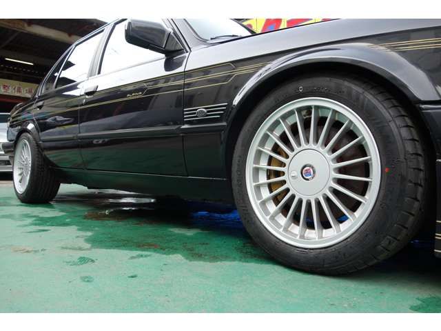 ALPINA B6 1989 Image 31