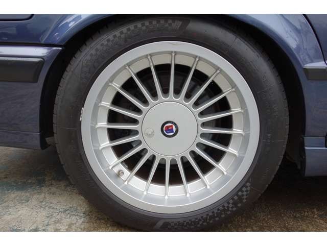 ALPINA B10 LIMOUSINE 1989 Image 31