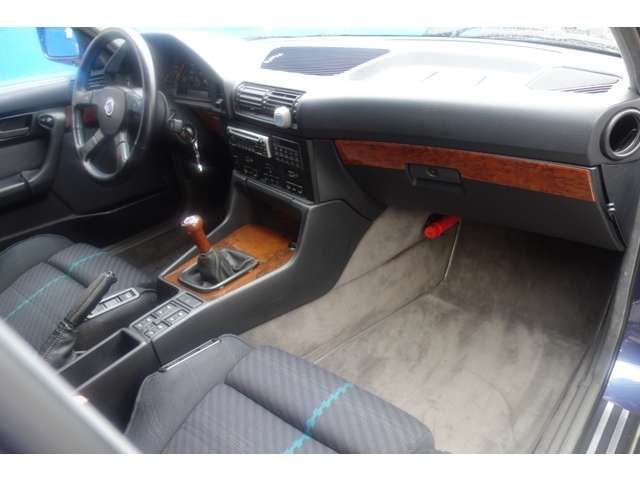 ALPINA B10 LIMOUSINE 1989 Image 31