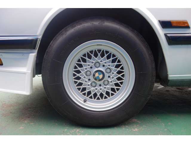 BMW 5SERIES SEDAN 1983 Image 31