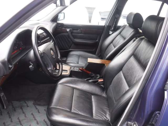 ALPINA B10 SEDAN 1995 Image 31