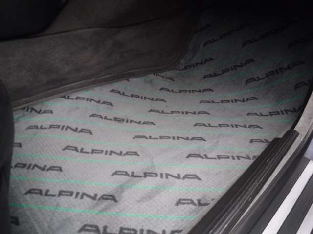 ALPINA B10 SEDAN 1995 Image 31