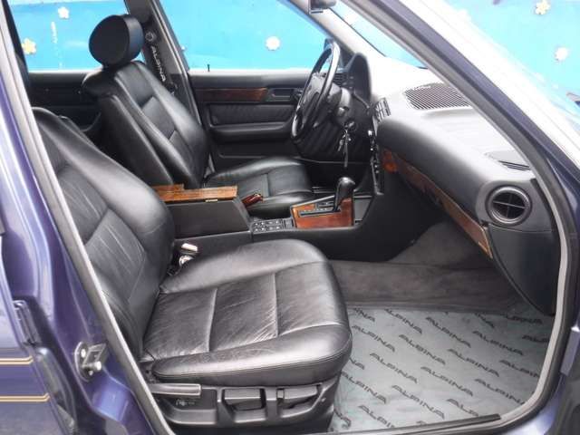 ALPINA B10 SEDAN 1995 Image 31