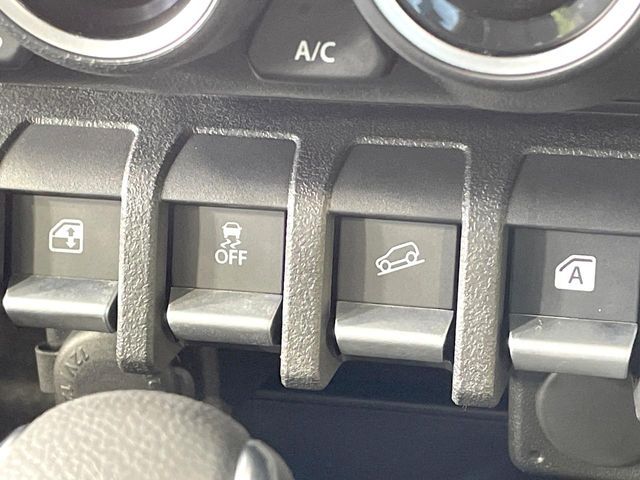 SUZUKI JIMNY NOMADE 2025 Image 31