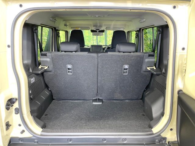 SUZUKI JIMNY NOMADE 2025 Image 31