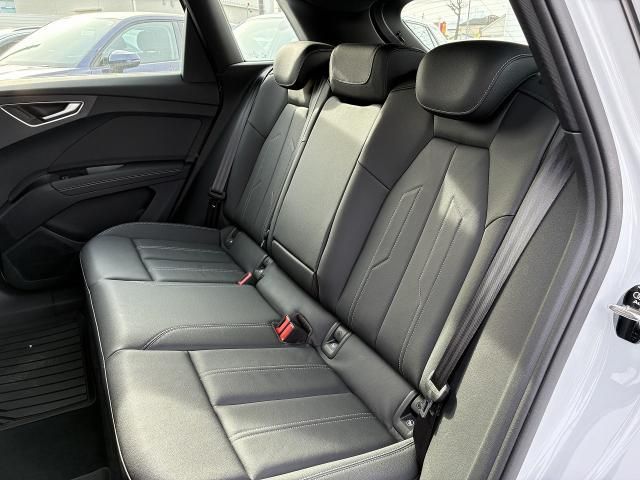 AUDI Q4 E-TRON 2022 Image 31