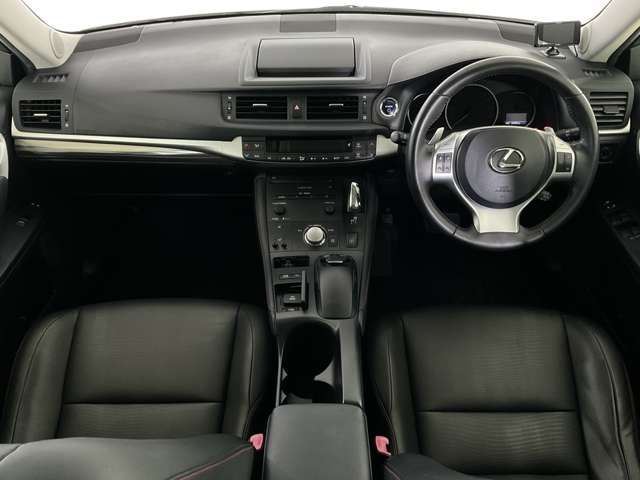 TOYOTA LEXUS CT200H 2013 Image 31