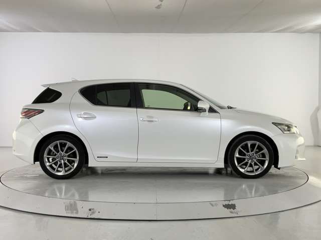 TOYOTA LEXUS CT200H 2013 Image 31
