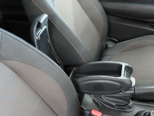 BMW MINI COOPER D 2019 Image 31