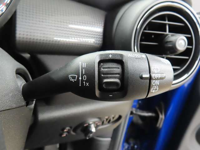 BMW MINI COOPER D 2019 Image 31