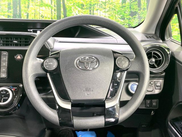 TOYOTA AQUA 2018 Image 31