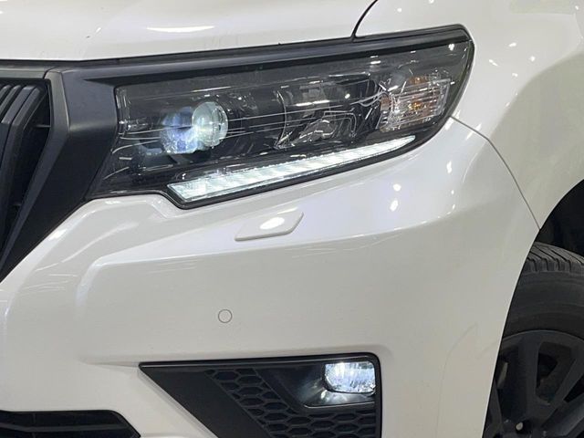 TOYOTA LANDCRUISER PRADO 2022 Image 31