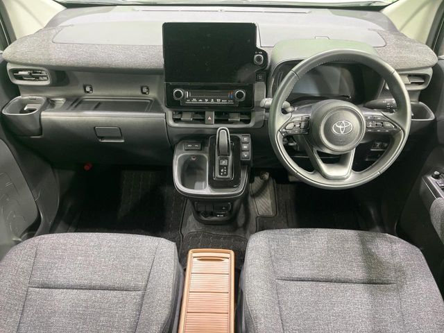 TOYOTA SIENTA HYBRID 2023 Image 31