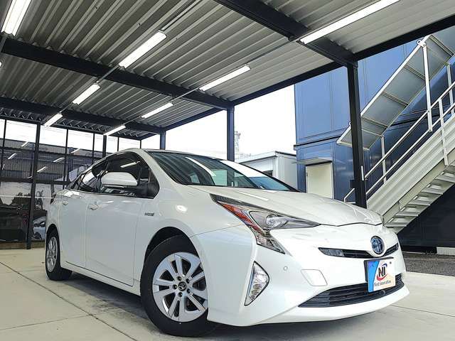 TOYOTA PRIUS 2017 Image 31