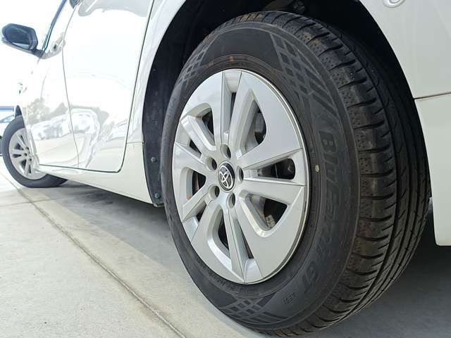 TOYOTA PRIUS 2017 Image 31