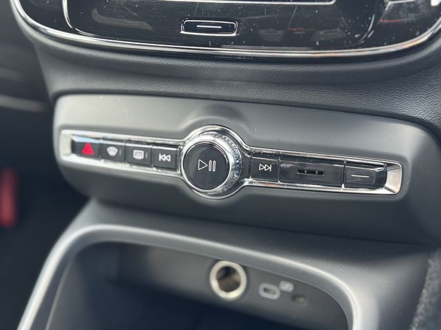 VOLVO XC40 2024 Image 31