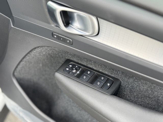 VOLVO XC40 2024 Image 31
