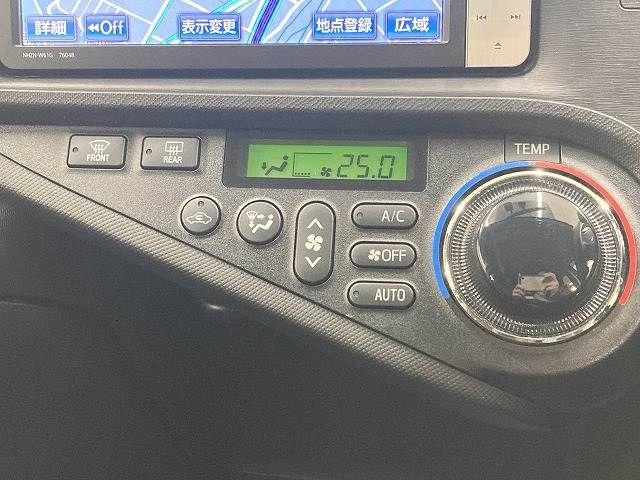 TOYOTA AQUA 2012 Image 31