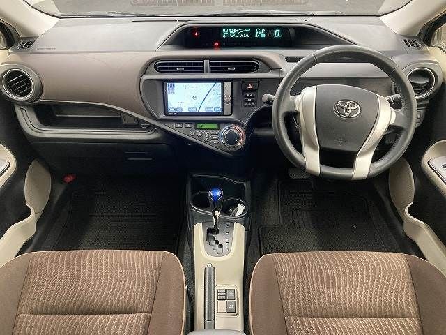 TOYOTA AQUA 2012 Image 31