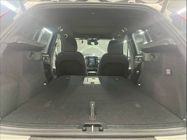 VOLVO XC40 2023 Image 31