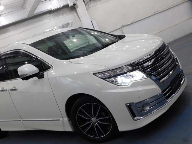 NISSAN ELGRAND 2015 Image 31