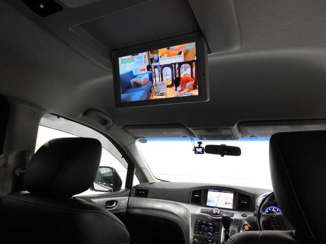 NISSAN ELGRAND 2015 Image 31