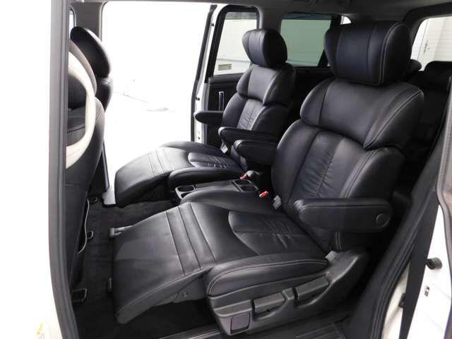 NISSAN ELGRAND 2015 Image 31