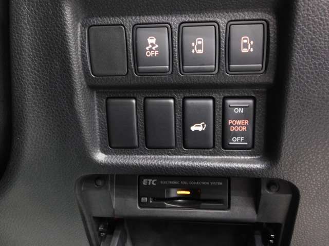 NISSAN ELGRAND 2015 Image 31