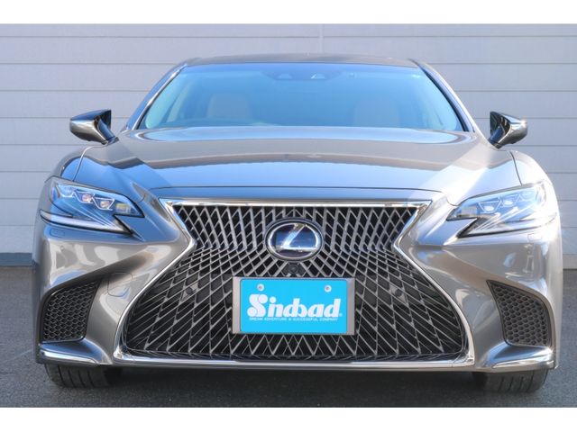 TOYOTA LEXUS LS500H 2017 Image 31