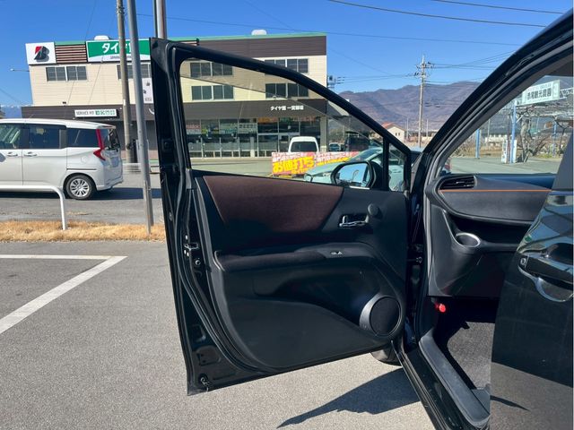 TOYOTA SIENTA HYBRID 2019 Image 31