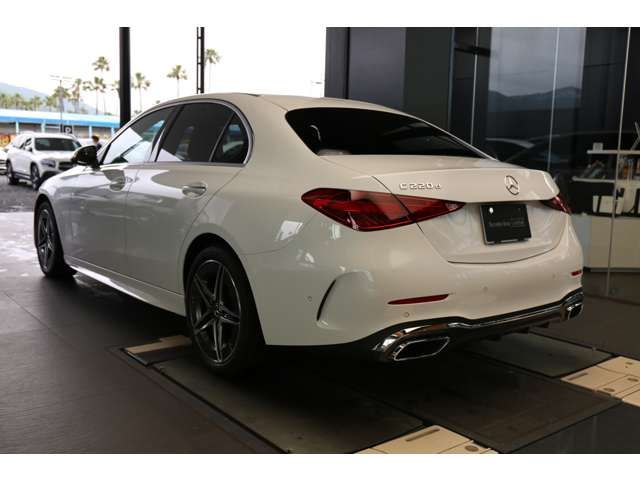 MERCEDES BENZ C CLAS 2024 Image 31