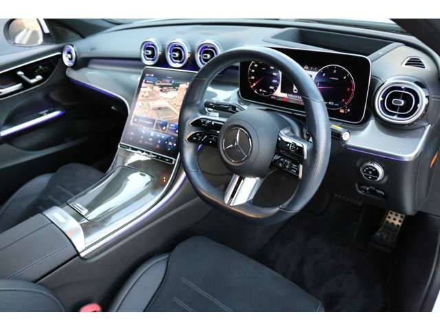 MERCEDES BENZ C CLAS 2024 Image 31