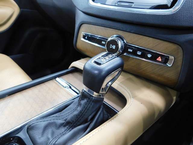 VOLVO XC90 2017 Image 31