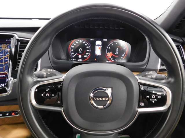 VOLVO XC90 2017 Image 31