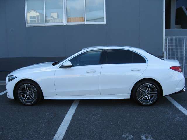 MERCEDES BENZ C CLAS 2024 Image 31