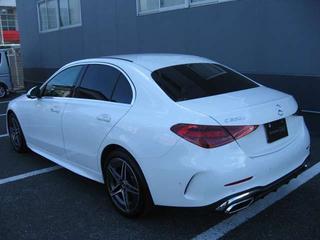 MERCEDES BENZ C CLAS 2024 Image 31