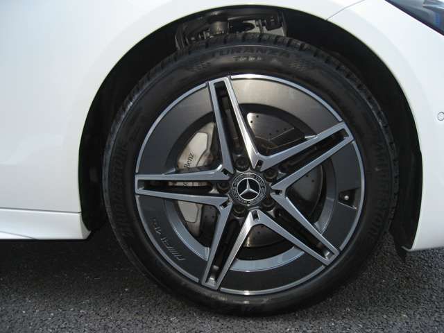 MERCEDES BENZ C CLAS 2024 Image 31