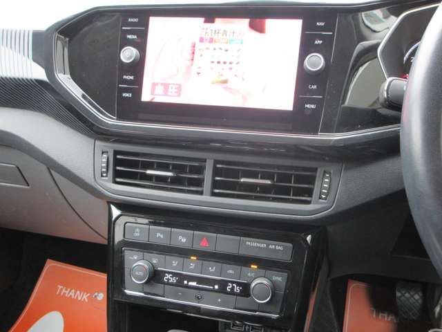 VOLKSWAGEN T-CROSS 2020 Image 31