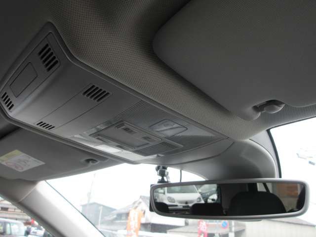 VOLKSWAGEN T-CROSS 2020 Image 31