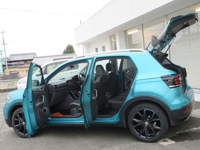 VOLKSWAGEN T-CROSS 2020 Image 31