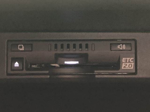 TOYOTA LEXUS NX300H 2019 Image 31