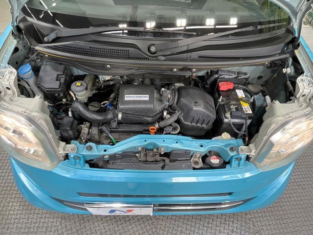 HONDA N BOX 2015 Image 31