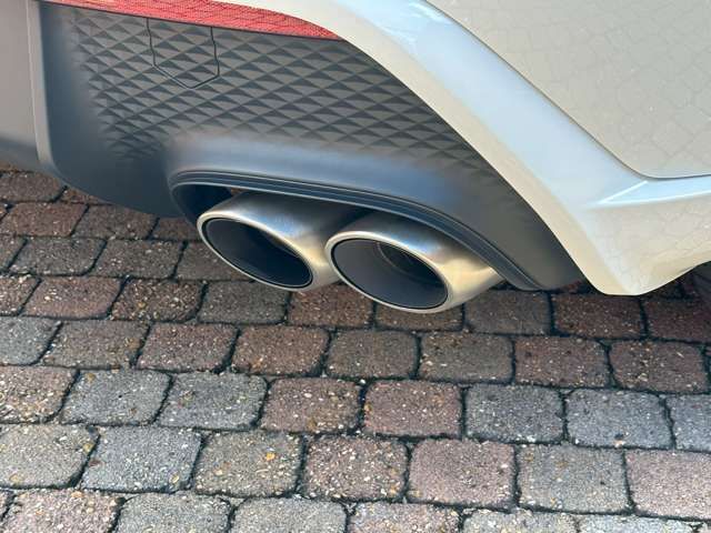 PORSCHE MACAN 2023 Image 31