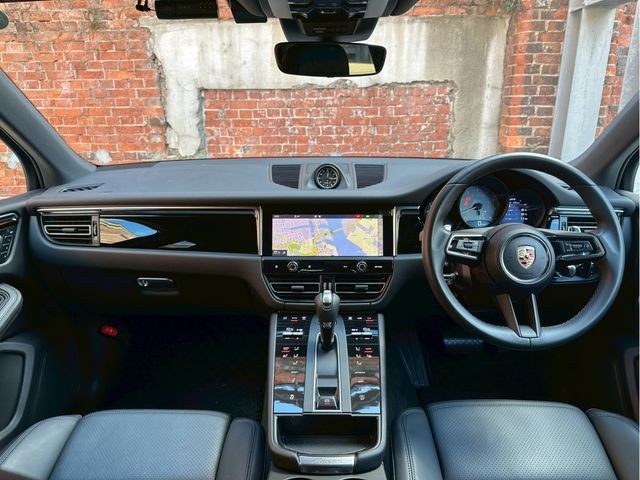 PORSCHE MACAN 2023 Image 31