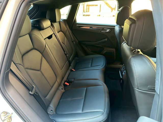 PORSCHE MACAN 2023 Image 31