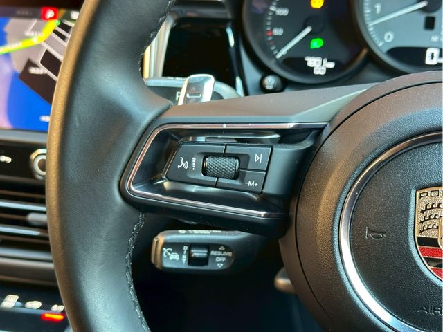 PORSCHE MACAN 2023 Image 31