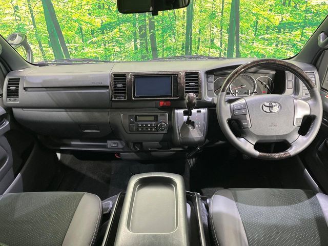 TOYOTA HIACE VAN 4WD 2018 Image 31