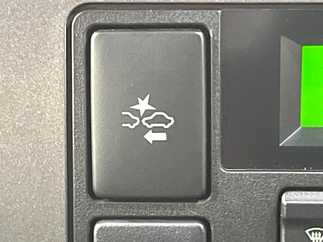 TOYOTA HIACE VAN 4WD 2018 Image 31