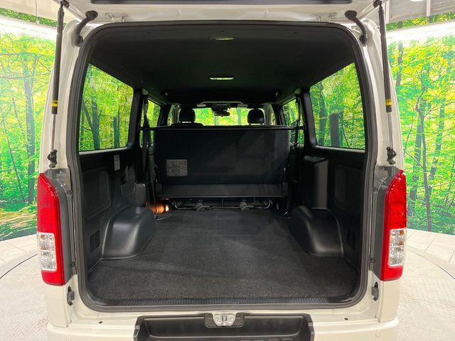 TOYOTA HIACE VAN 4WD 2018 Image 31