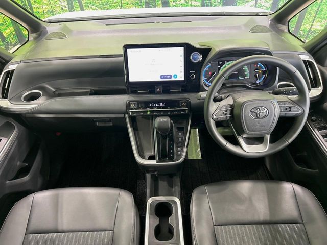 TOYOTA NOAH HYBRID 2023 Image 31